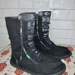 Sanuk Boots